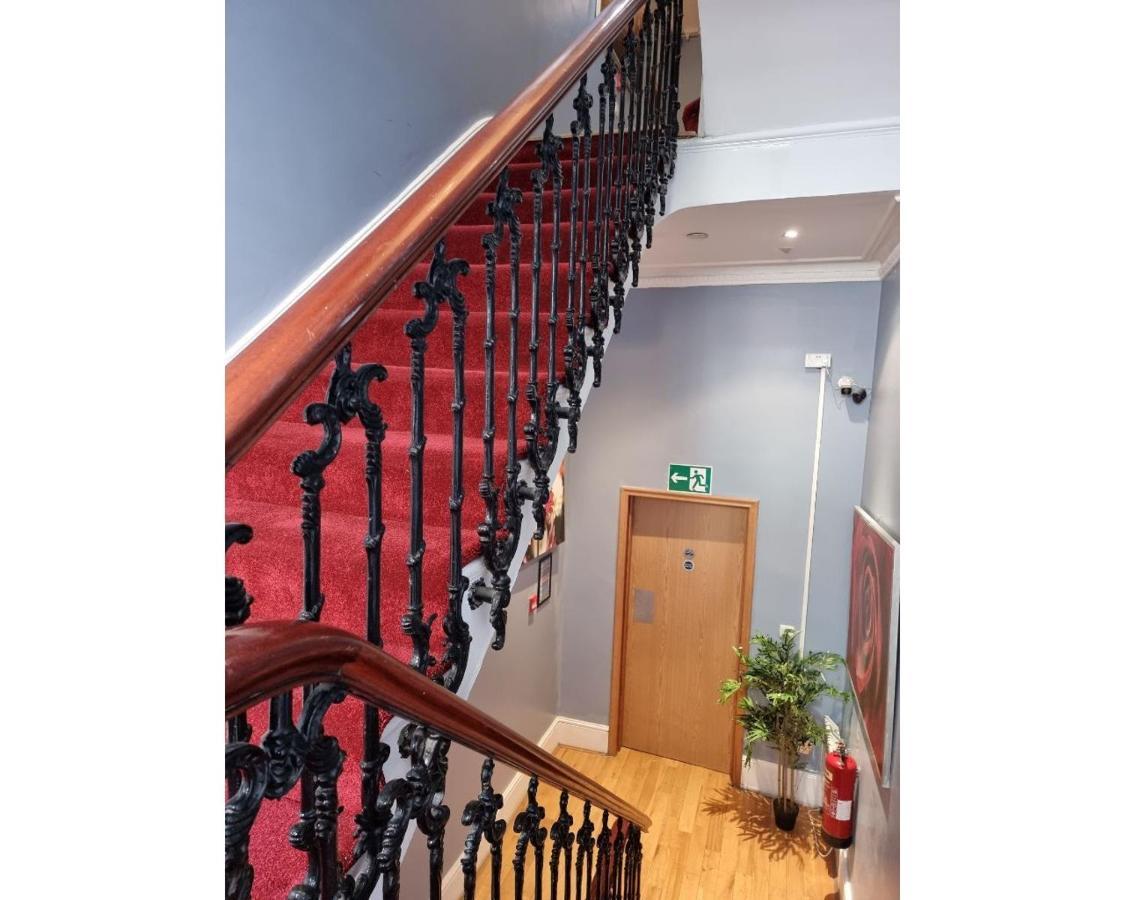 80 Inverness Terrace Appartamento *